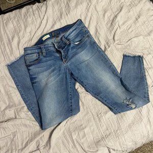 KUT FROM THE KLOTH Dayna Distressed Frayed Hem Skinny Jean